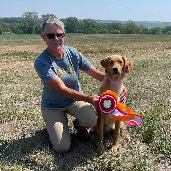 Sage, Platte River Retriever, with ribbon for jr hunting title